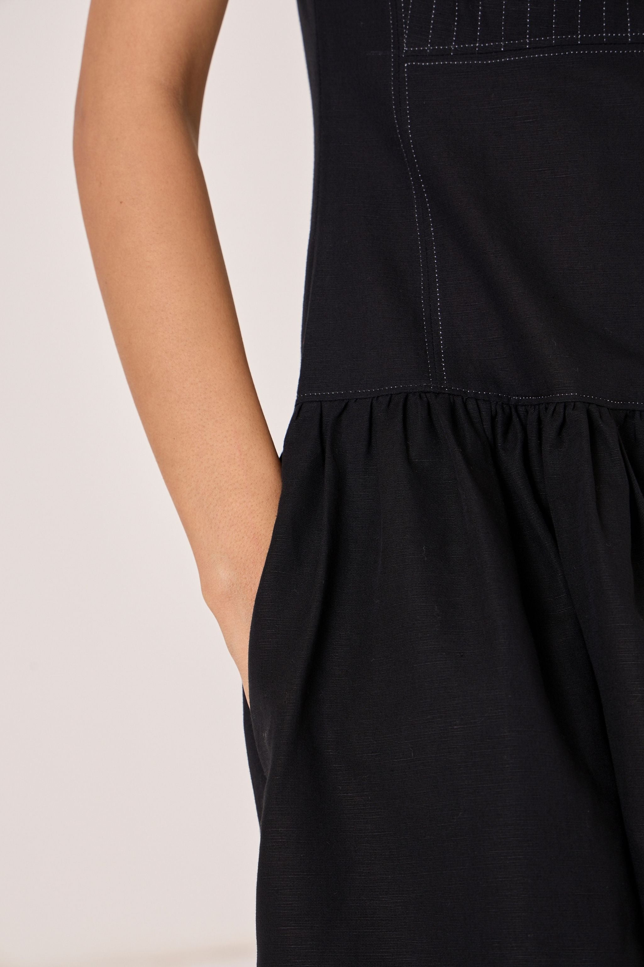 Nuwan Black Quilted Dress