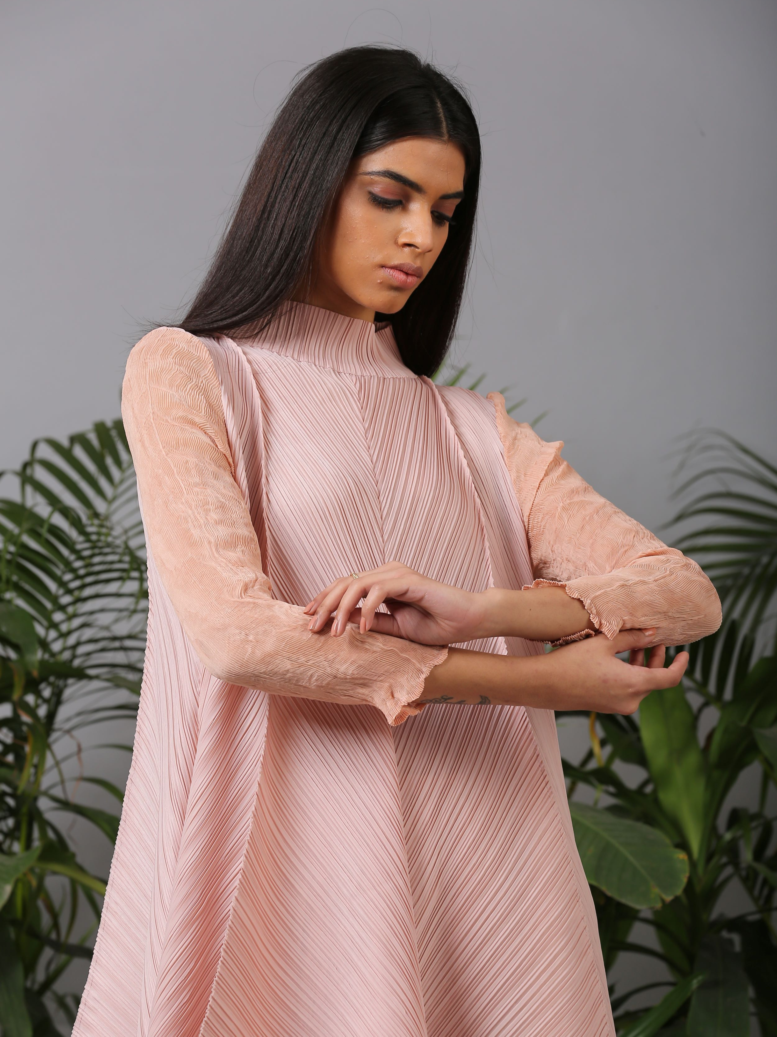 NUDE CRUSHED SLEEVE TOP