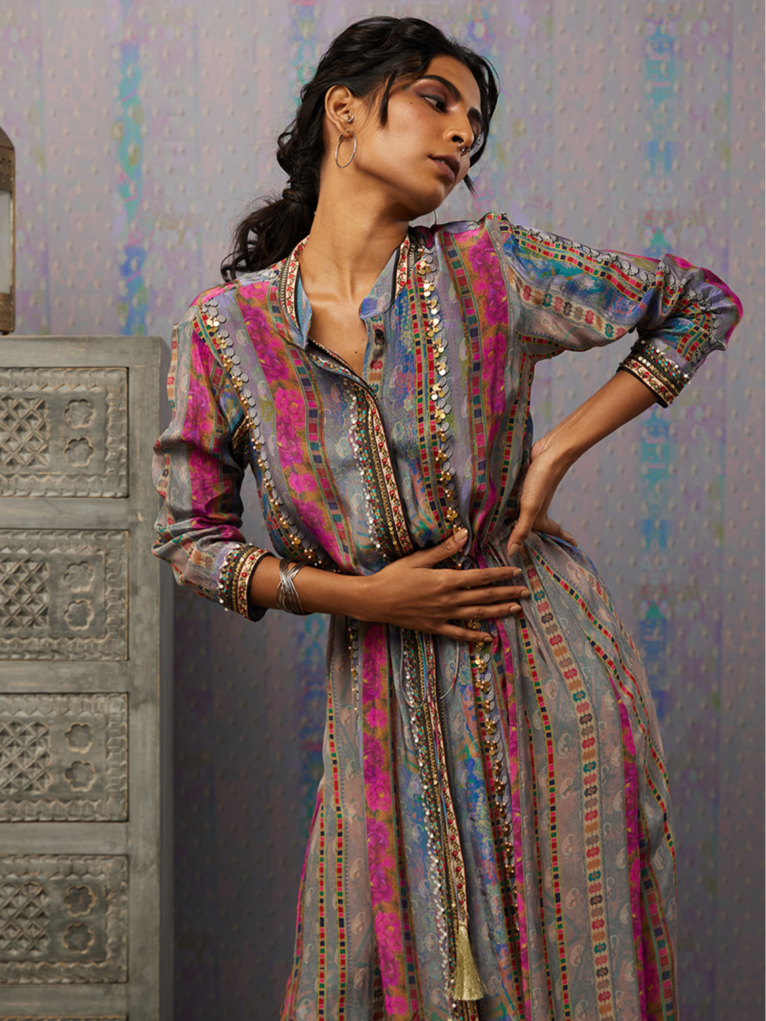 IKAYA EMBROIDERED DRESS WITH TIE-UP