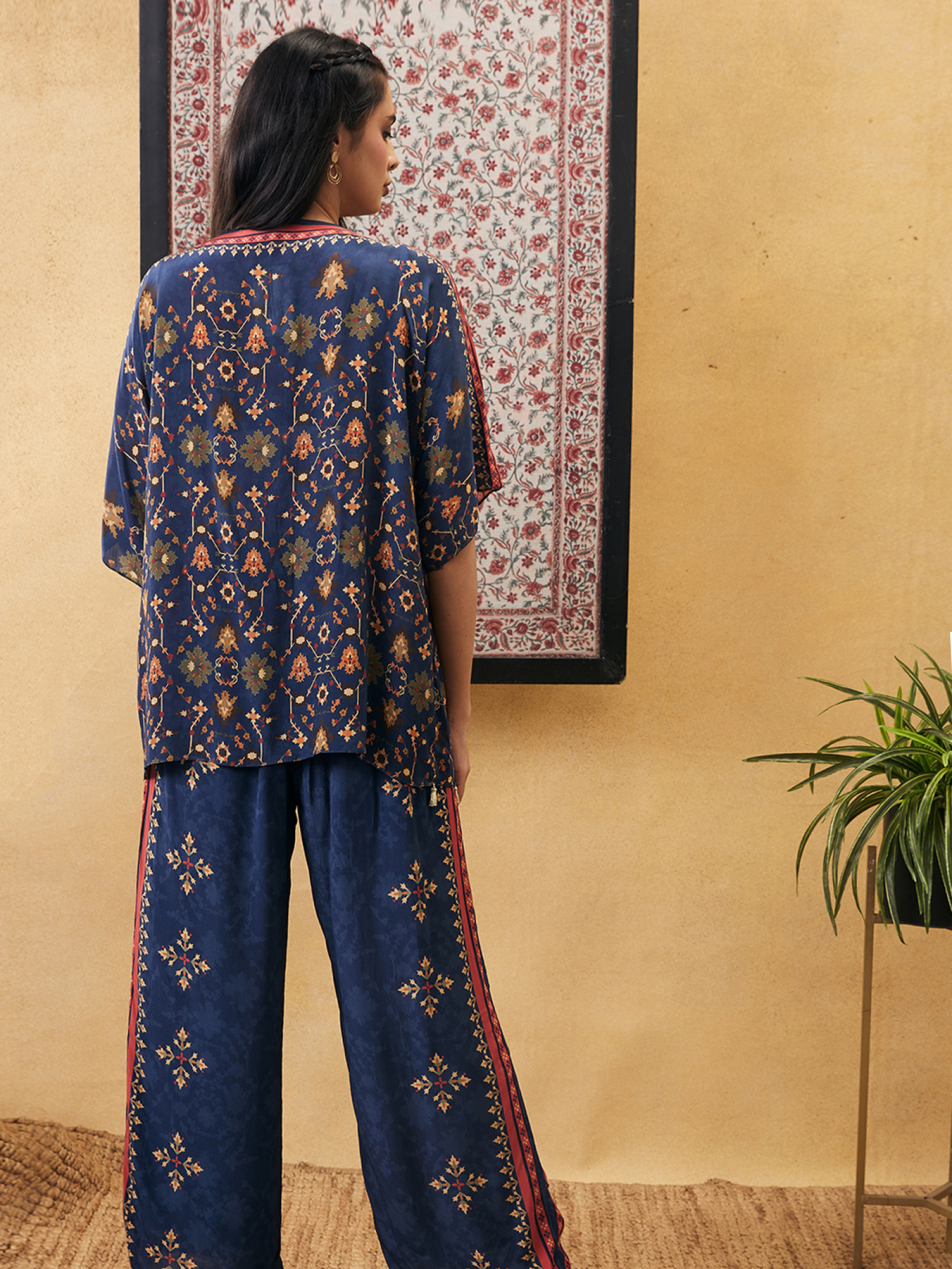ZAHRA EMBROIDERED SET
